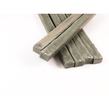 Lak do butelek w laskach srebrny 50 G